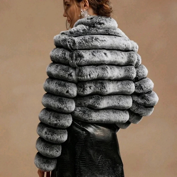 Black & Faded Two-Tone Embossed Fluffy Jacket, Warm Padded Coat For Women - Picture 3 of 6